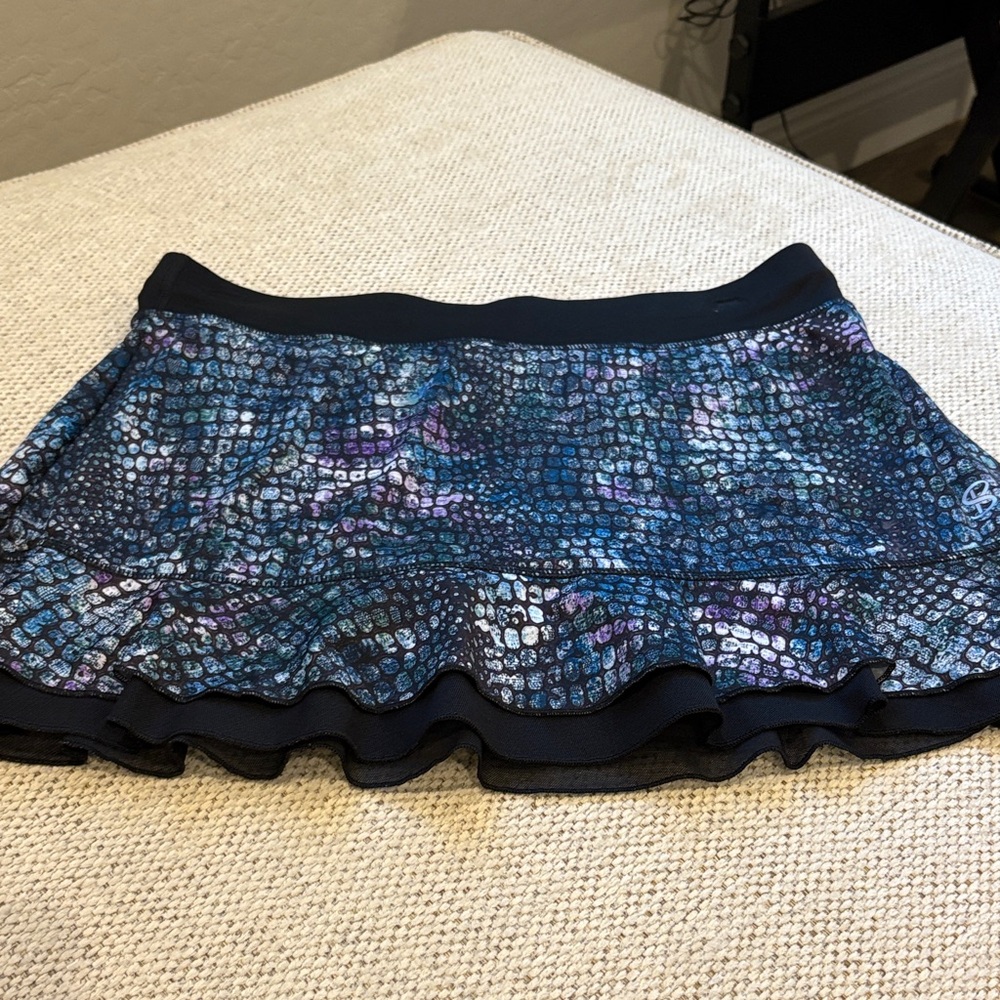 Stylish Women's Skirt with Multicolor Pattern
